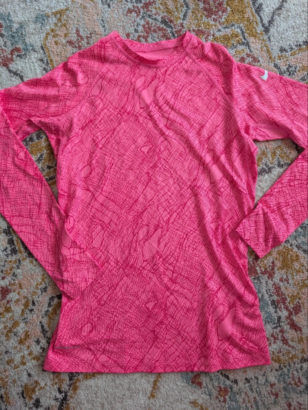 Nike Women's M Therma-fit Layer Bright Pink Abstract Line Printactive Shirt Run